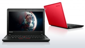 lenovo-laptop-thinkPad-edge-e130-red-front-back-4 - Laptopy - tablety - ultrabooki Niezwykle popularną serią laptopów firmy Lenovo jest ThinkPad