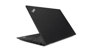 Przeglądając ofertę laptopów biznesowych dostępnych na rynku, znajdziemy bardzo wiele modeli, które posiadają dyski SSD